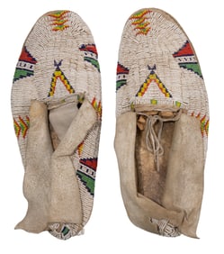 Native American Sioux Beaded Moccasins