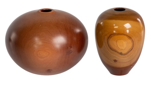 Avelino Samuel (Virgin Islander, 1956-2005) Wood Turned Vase