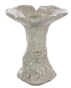 Chinese Guan Ware Lingzhi Form Vase