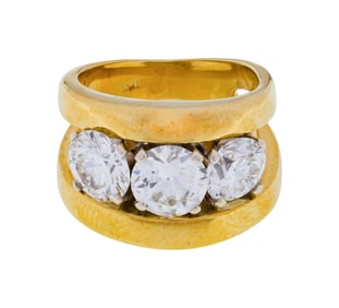 18k Yellow Gold and Diamond Ring