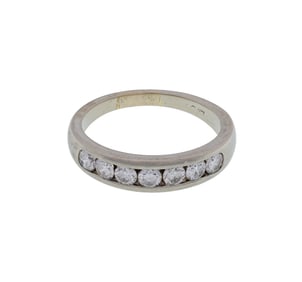 18k White Gold and Diamond Ring