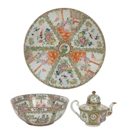 Chinese Famille Rose Medallion Porcelain Assortment