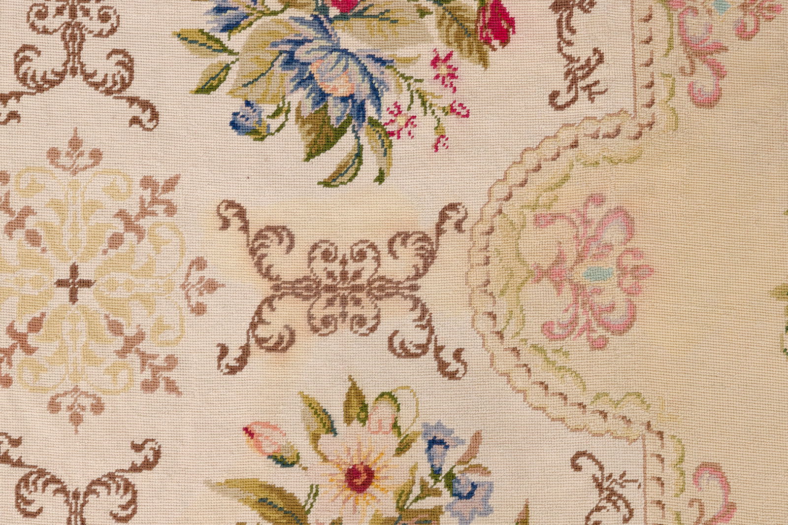 Aubusson Needlepoint Wool Rug - 3