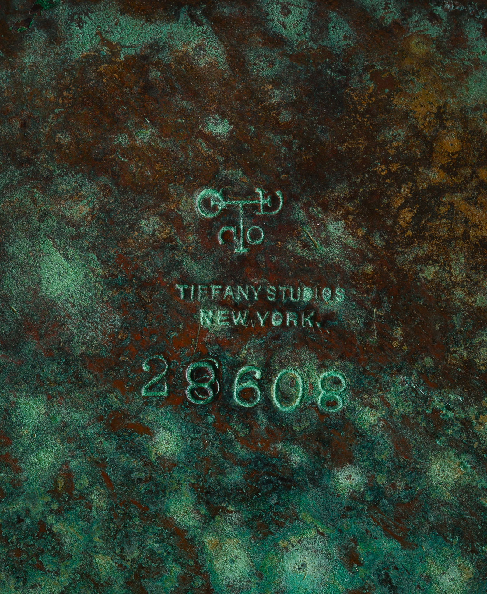 Tiffany Studios Acorn Table Lamp - 13