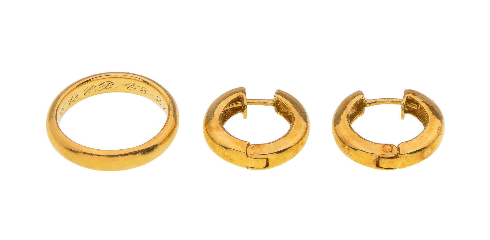 18k Yellow Gold Ring and Earrings (1 of 2)