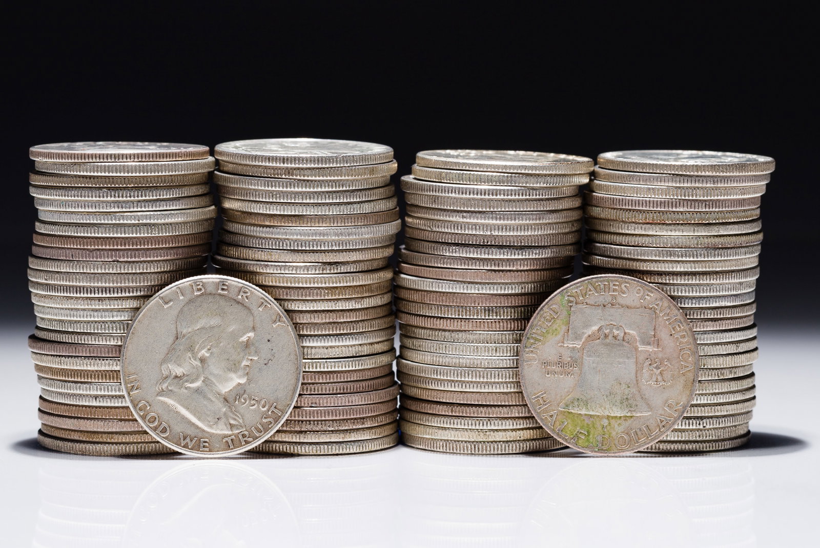 Franklin Half Dollars 50c: Franklin Half Dollars 50c (100) coins including mixed dates and mints Property from: a Private Collector, Chicago (Rogers Park), Illinois Category: Half Dollars > Franklin Half Dollar Estimated Sale