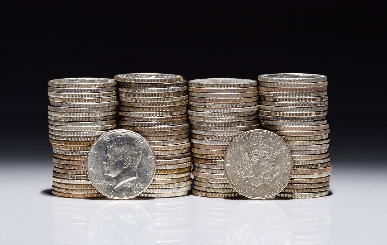 1964 Kennedy Half Dollars 50c: 1964 Kennedy Half Dollars 50c (100) coins including mixed mints Property from: a Private Collector, Chicago (Rogers Park), Illinois Category: Half Dollars > Kennedy Half Dollar Estimated Sale Time: