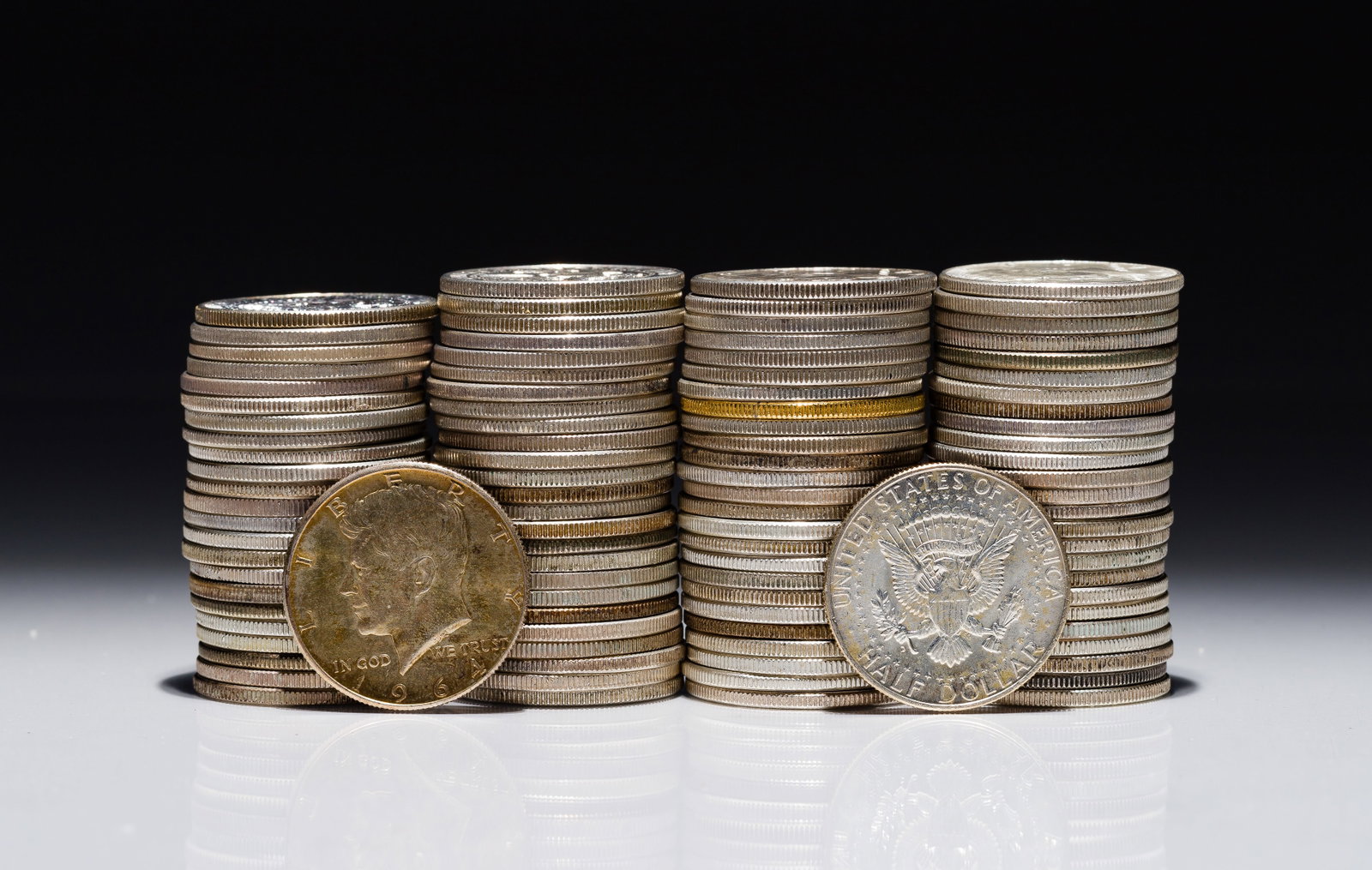 1964 Kennedy Half Dollars 50c: 1964 Kennedy Half Dollars 50c (100) coins including mixed mints Property from: a Private Collector, Chicago (Rogers Park), Illinois Category: Half Dollars > Kennedy Half Dollar Estimated Sale Time: