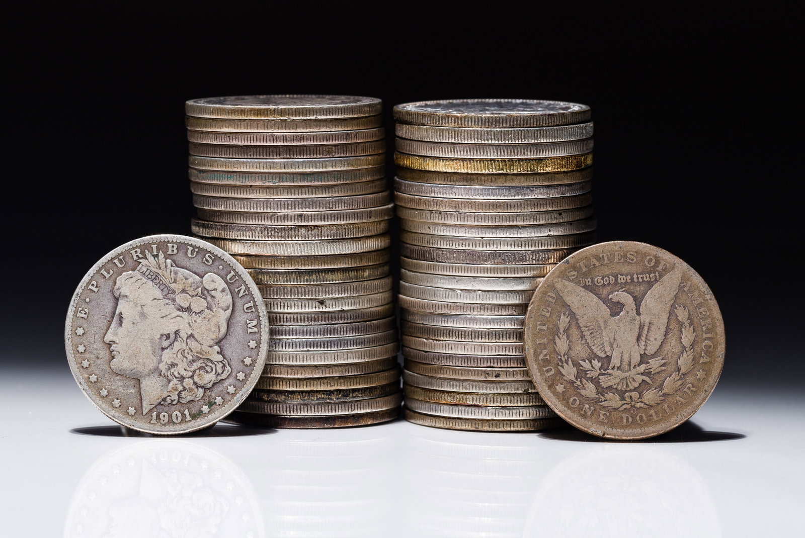 Morgan Dollars $1: Morgan Dollars $1 (50) coins including mixed mints from 1900 and 1901 Property from: a Private Collector, Chicago (Rogers Park), Illinois Category: Dollars > Morgan Dollar Estimated Sale Time: 10:49