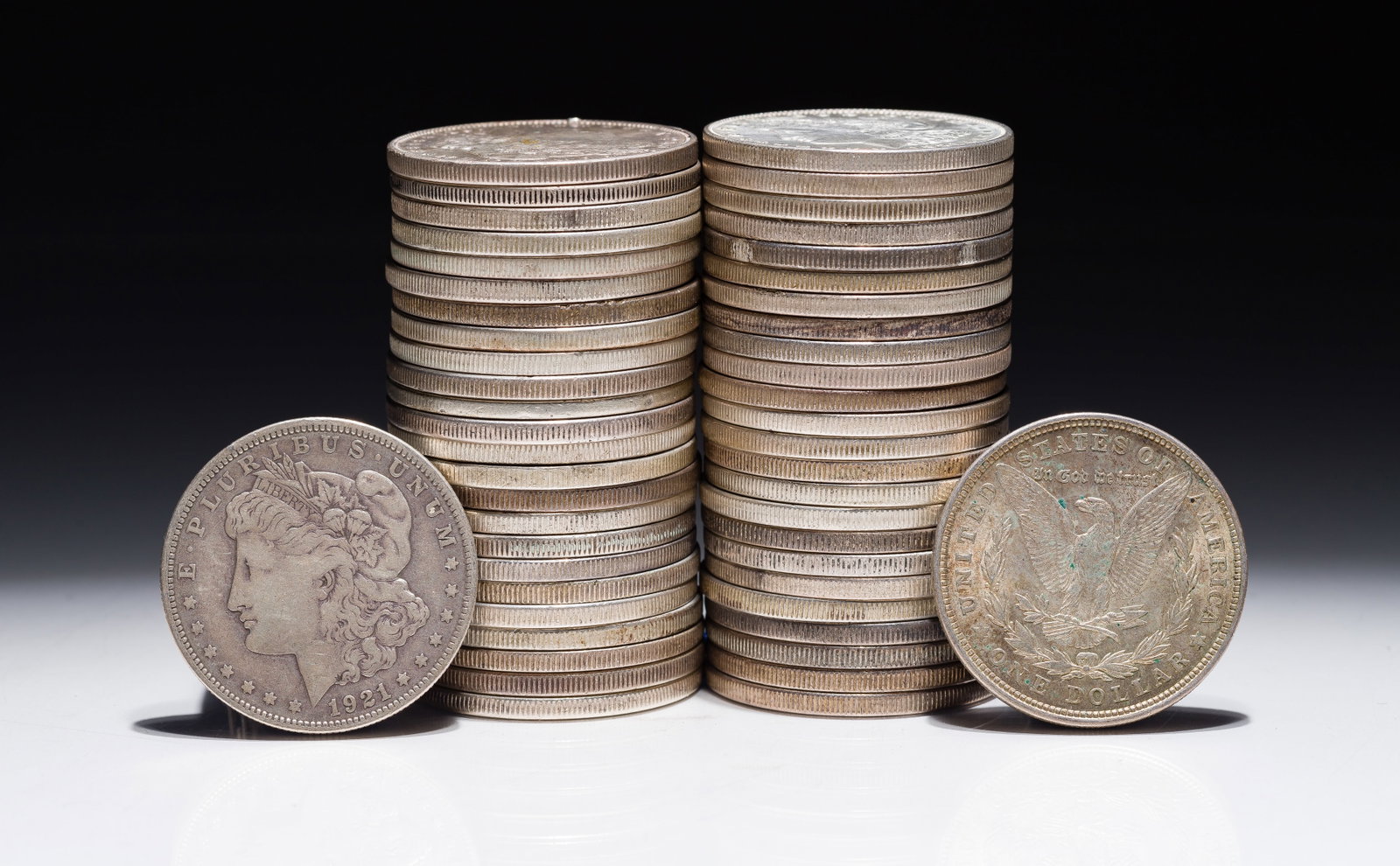 1921 Morgan Dollars $1: 1921 Morgan Dollars $1 (50) coins Property from: a Private Collector, Chicago (Rogers Park), Illinois Category: Dollars > Morgan Dollar Estimated Sale Time: 10:36 am CST Shipping Status: Shipping