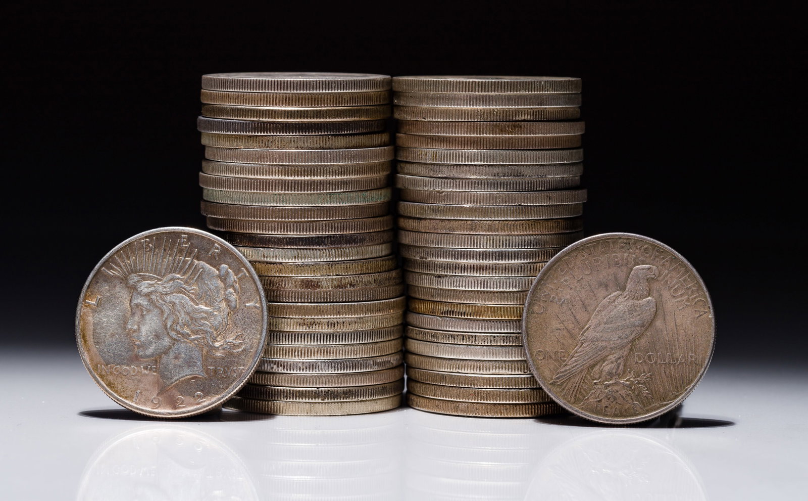 1922 Peace Dollars $1: 1922 Peace Dollars $1 (50) coins Property from: a Private Collector, Chicago (Rogers Park), Illinois Category: Dollars > Peace Dollar Estimated Sale Time: 11:08 am CST Shipping Status: Shipping Quote