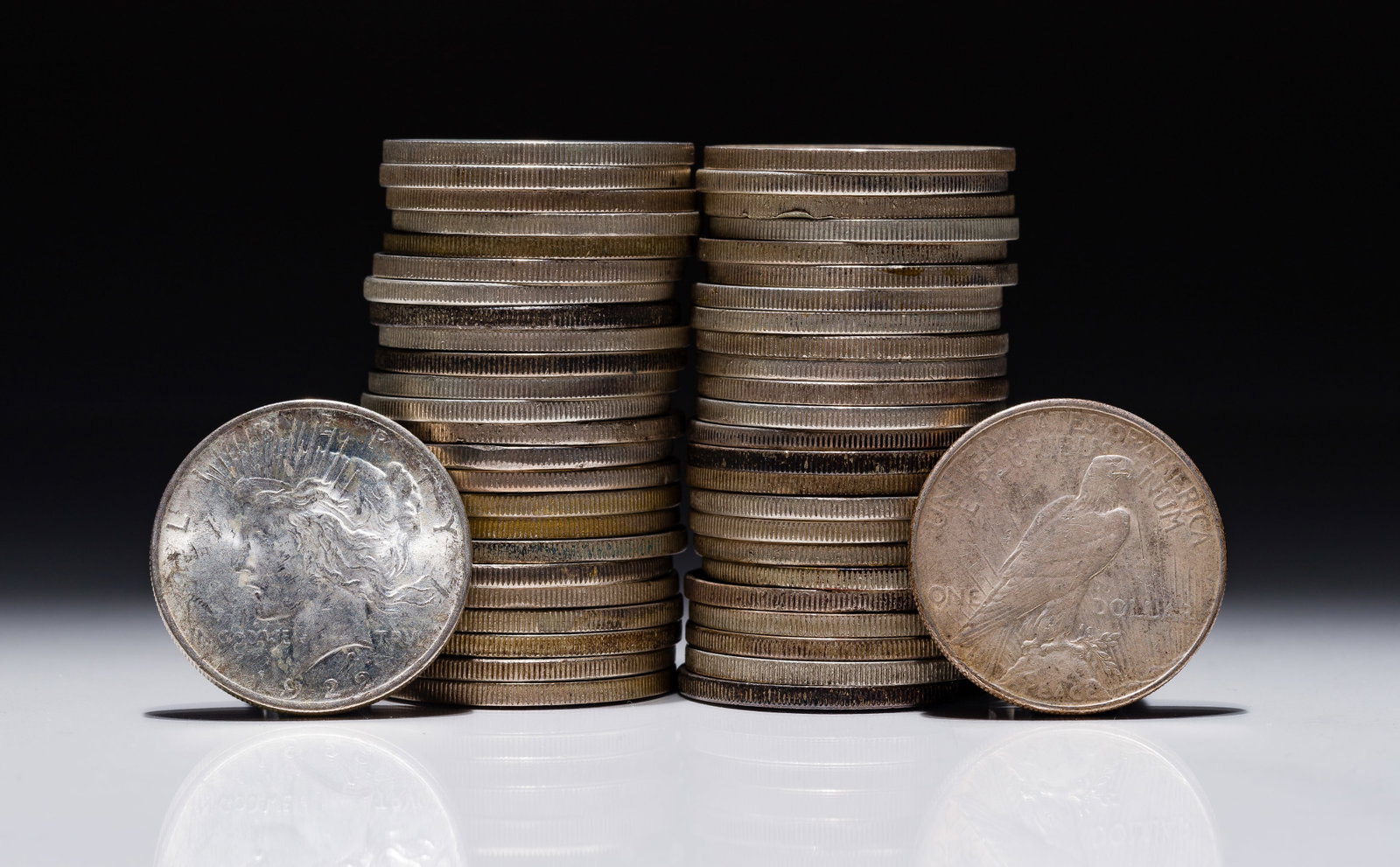 1922 Peace Dollars $1: 1922 Peace Dollars $1 (50) coins Property from: a Private Collector, Chicago (Rogers Park), Illinois Category: Dollars > Peace Dollar Estimated Sale Time: 11:07 am CST Shipping Status: Shipping Quote