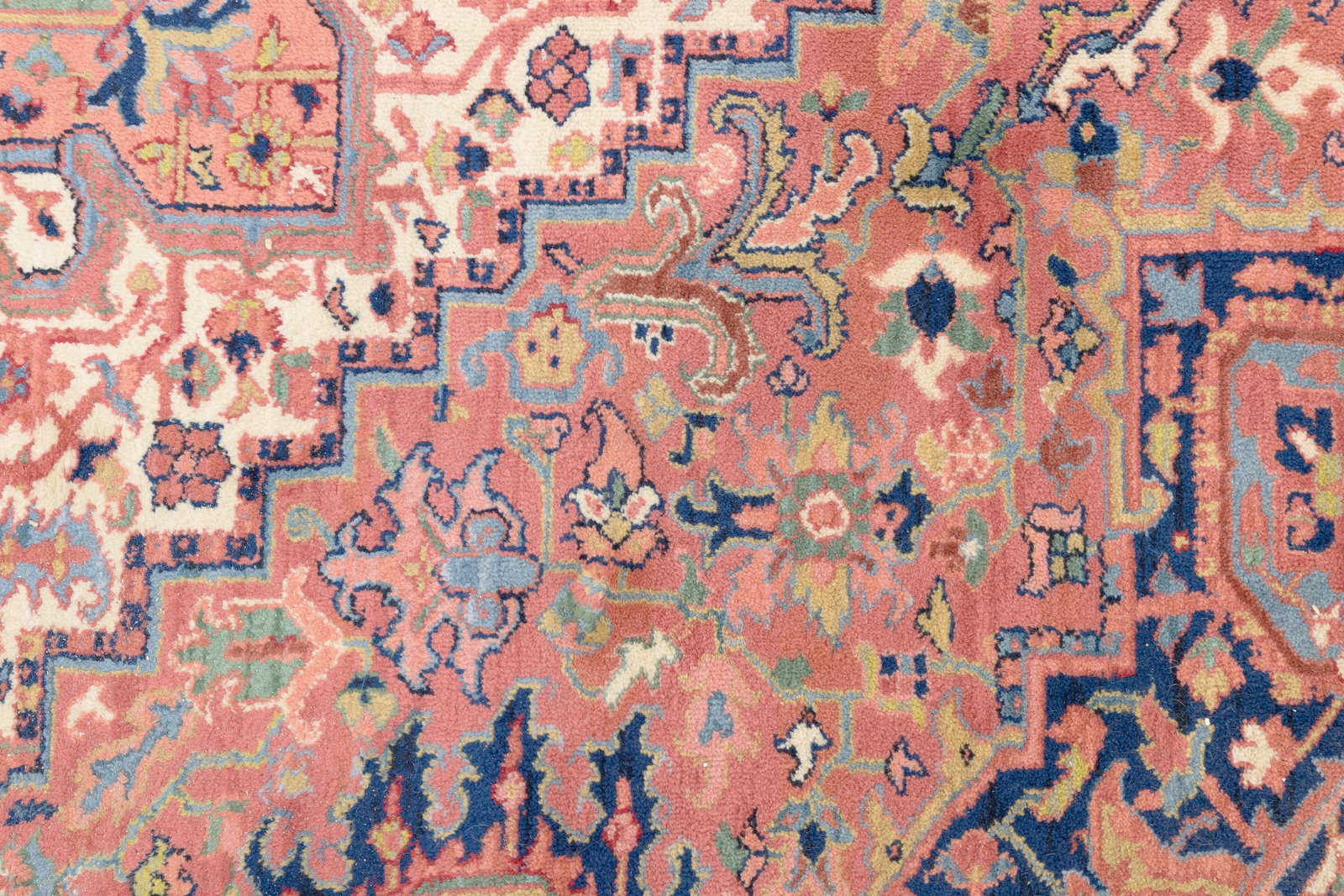 Karastan Heriz Serapi Wool Rug - 3