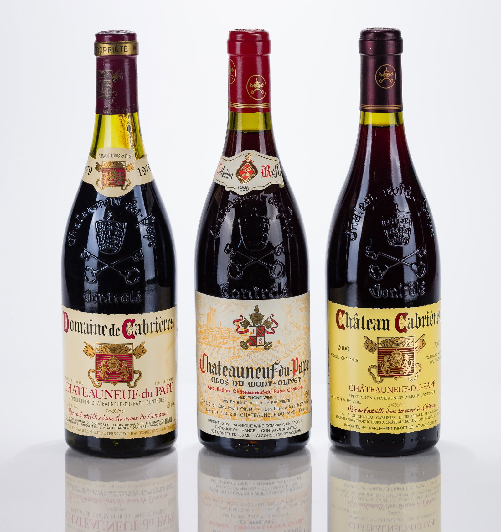 Chateauneuf-du-Pape Red Table Wines: Chateauneuf-du-Pape Red Table Wines 1979 Domaine de Cabrieres (1x 750ml), fill: 4.5cm, 1996 Clos Du Mont-Olivet (1x 750ml), fill: 1cm, 2000 Chateau Cabrieres (1x 750ml), fill: 0.5cm, labels: fully leg