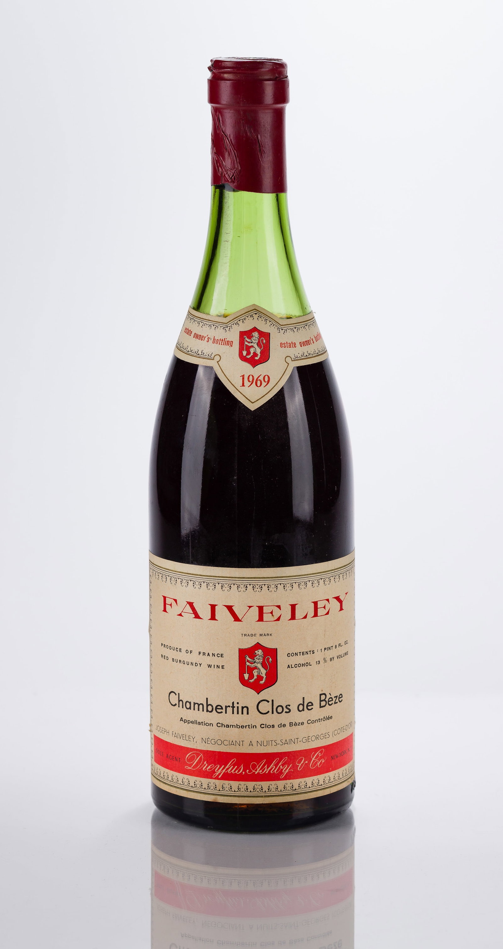 1969 Faiveley Chambertin Clos de Beze Burgundy: 1969 Faiveley Chambertin Clos de Beze Burgundy 1969 Faiveley Chambertin Clos de Beze Burgundy (1x 750ml), Cote de Nuits, France, fill: 5cm, labels: fully legible, intact having minor shelf wear,