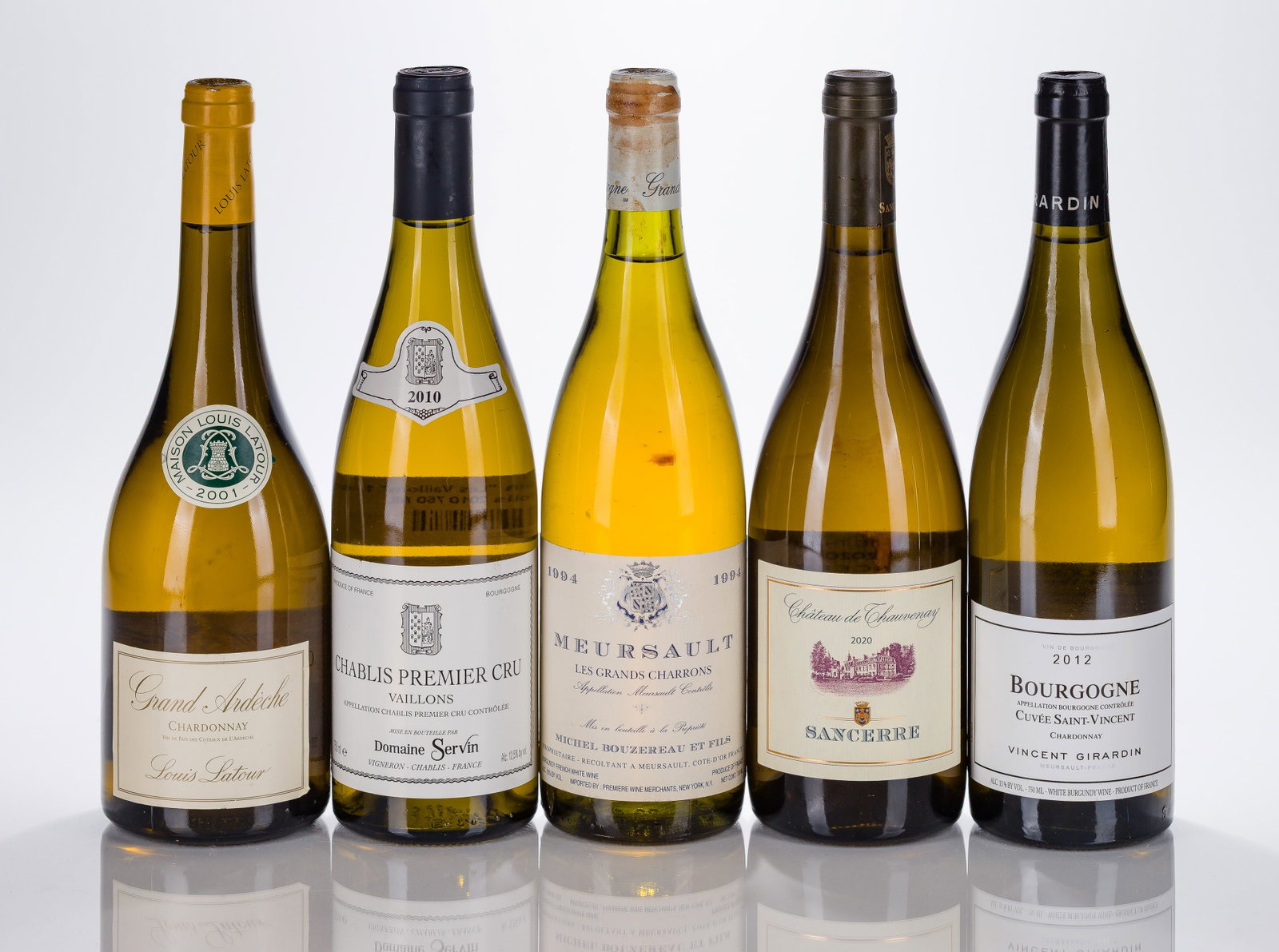 French Mixed Wines: French Mixed Wines Various white wines (5x 750ml), including Chardonnay, Chablis, Sancerre, fill: 2cm or better, labels: fully legible, intact having minor shelf wear, capsules / corks: (3) firm,
