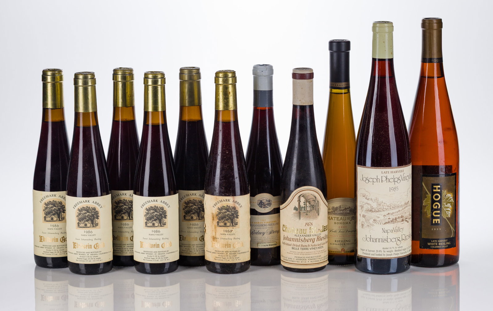 California Riesling: California Riesling From various wineries including Rodney Strong, Joseph Phelps, Freemark Abbey, Chateau St. Jean (9x 375ml) and (2x 750ml), labels: fully legible, intact having minor shelf wear, cap