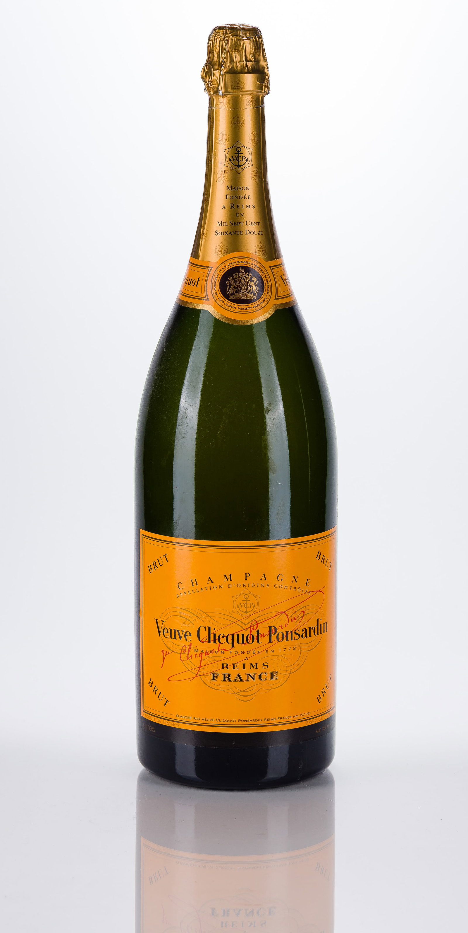 Veuve Clicquot Ponsardin Jeroboam Champagne (1 of 2)