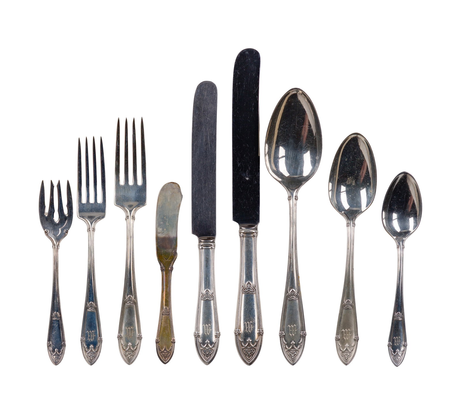 R. Wallace & Sons Rheims Sterling Silver Flatware service: R. Wallace & Sons Rheims Sterling Silver Flatware service (139) items including (12) 9 1/2-inch old French knives, (12) 8 1/2-inch luncheon knives, (20) 5 1/2-inch solid butter knives, (12) 7 1/2-inch