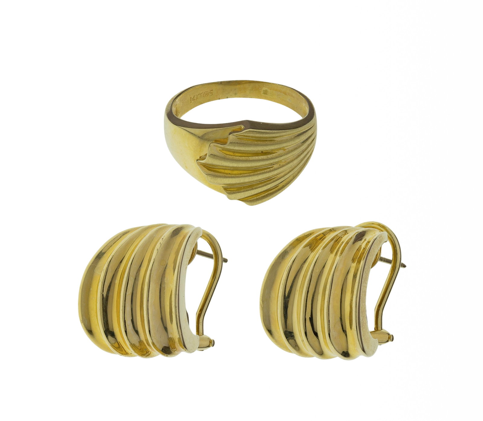 14k Yellow Gold Earrings and Ring: 14k Yellow Gold Earrings and Ring (2) items including a ribbed dome ring and a pair of ribbed French clip pierced earrings (all marked '14k') Property from: an Estate, Burr Ridge, Illinois Size: 7.5 (