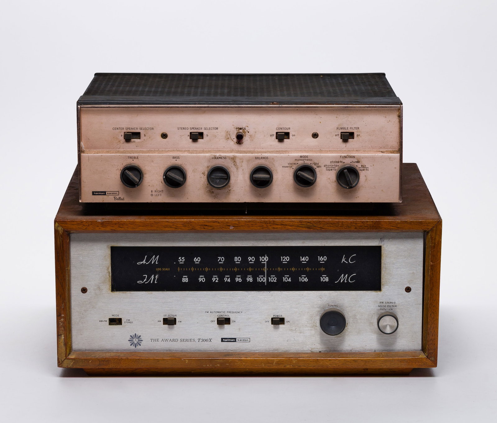 Harmon Kardon Stereo Components (1 of 2)