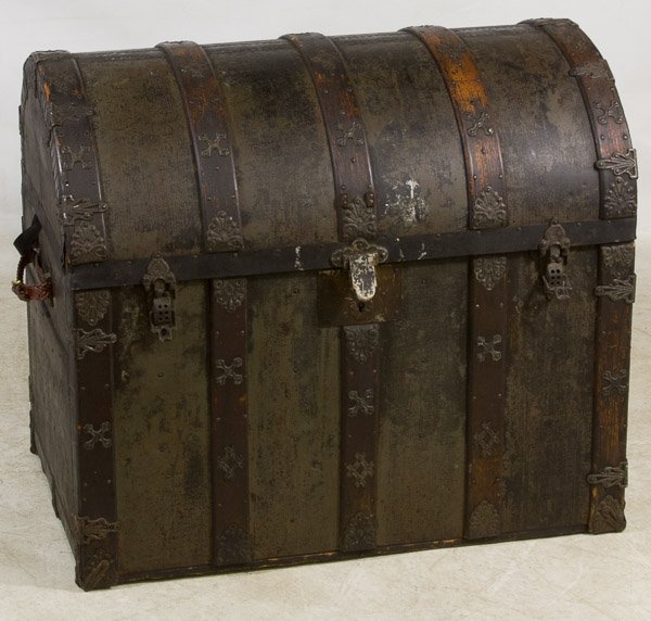 Saratoga Bridal Trunk: Saratoga Bridal Trunk Large metal and oak hump-back trunk with original interior compartments Height: 32.00 inches, Width: 36.00 inches, Depth: 23.00 inches Category: Furniture > American Shipping Sta