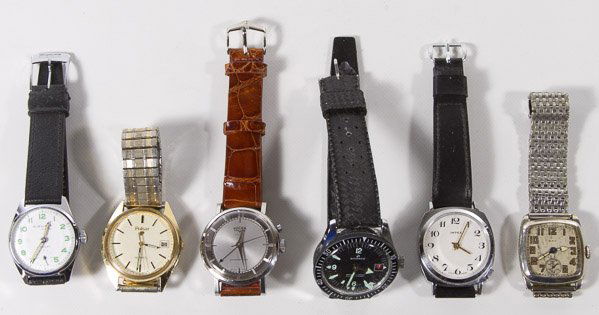 Men's Wrist Watches: Men's Wrist Watches Six watches including Vulcain Cricket, Kienzle Alfa, Elgin, Pulsar, Impex and Sindaco Category: Jewelry and Timepieces > Men's Wrist Watches Shipping Status: Leonard Auction, Inc.