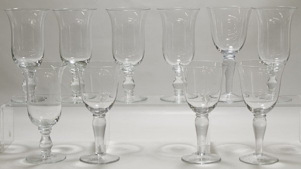 Ralph Lauren Crystal Water Goblets: Ralph Lauren Crystal Water Goblets Ten matched stems Height: 7.75 inches Category: Crystal > Other Shipping Status: Leonard Auction, Inc. will directly ship via USPS Approximate Sale Time: 1:16 pm CST