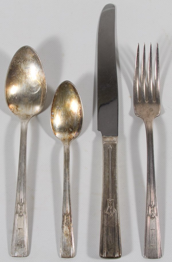Wm Rogers Extra Plate Silverplate Flatware