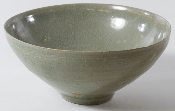 Asian Celadon Bowl: Asian Celadon Bowl Having light gray green glaze on earthenware bowl Diameter: 6.50 inches Category: Porcelain and Ceramics > Asian Shipping Status: Leonard Auction, Inc. will directly ship via USPS