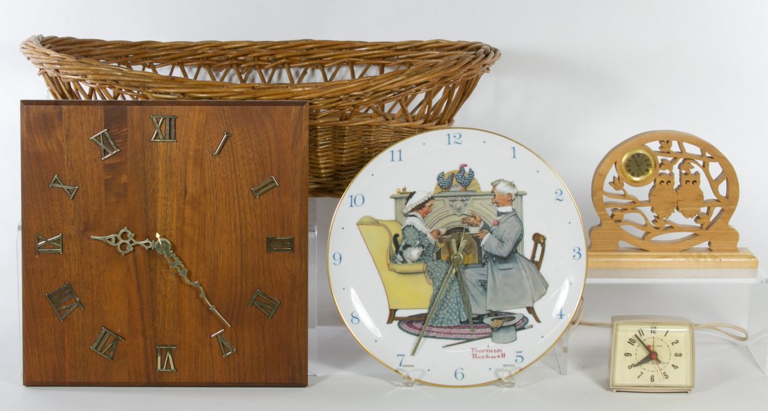 Estate Lot: Decorative Wall Clocks: Estate Lot: Decorative Wall Clocks Category: Estate Lots > Estate Lots Shipping Status: 3rd Party Shipping; the shipping cost may be high; please contact The UPS Store at 630-424-0444 or Prime Pack an