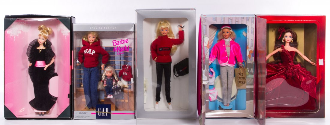 Shopping Store Barbie Doll Assortment: Shopping Store Barbie Doll Assortment Five boxed dolls including Service Merchandise Definitely Diamond Barbie #20204, Radiant Rose Barbie #15140, Barbie at Bloomingdale's #16290, Daniel Hechter Paris