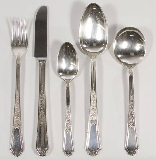 1847 Rogers Bros 'ancestral' Silverplate Flatware