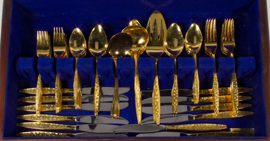 1847 Rogers 'Golden Carino' Gold Electroplate Flatware: 1847 Rogers 'Golden Carino' Gold Electroplate Flatware Including (12) knives, (12) forks, (12) salad forks, (24) teaspoons, (12) place spoons, (2) serving spoons, a pierced serving spoon, a gravy ladl