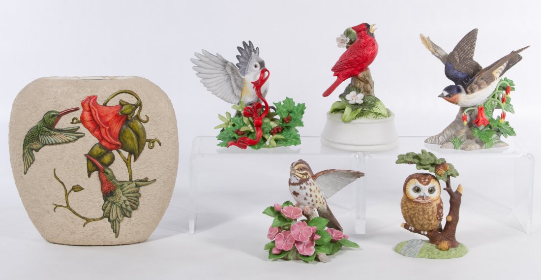 Lenox Bird Figurines: Lenox Bird Figurines Four figurines; together with a flower vase and cardinal musical figurine Height: 8.00 inches (vase) Category: Figurines > Other Shipping Status: 3rd Party Shipping; the shipping 