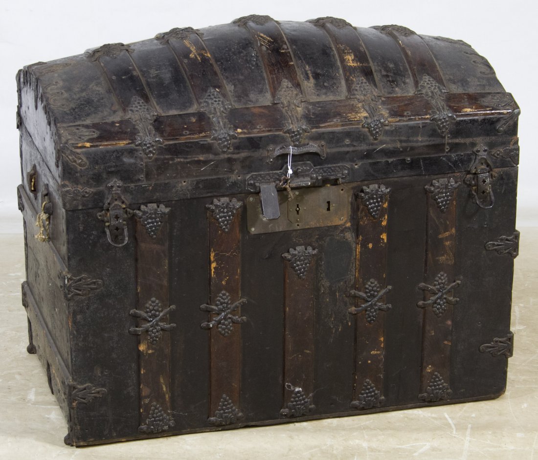 Wood and Metal Hump Back Steamer Trunk: Wood and Metal Hump Back Steamer Trunk Having interior tray and compartments, double lock with key Height: 27.00 inches, Width: 32.00 inches, Depth: 20.00 inches Category: Primitives > Other Shipping 