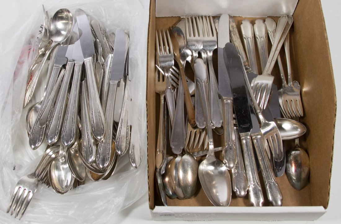 International Silver 'Roberta' Silverplate Flatware: International Silver 'Roberta' Silverplate Flatware Including (8) spoons, (8) butter knives, (8) Iced Tea spoons, (8) knives, (6) teaspoons, (8) salad forks,(8) dinner forks and three serving utensils