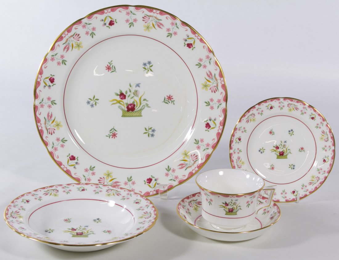 Wedgwood Williamsburg 'Bianca' China Service: Wedgwood Williamsburg 'Bianca' China Service Including (12) dinner plates, (16) bread plates, (12) dessert plates, (12) cups, (12) saucers, (8) soup bowls, (2) oval under plates, (2) oval serving bowl