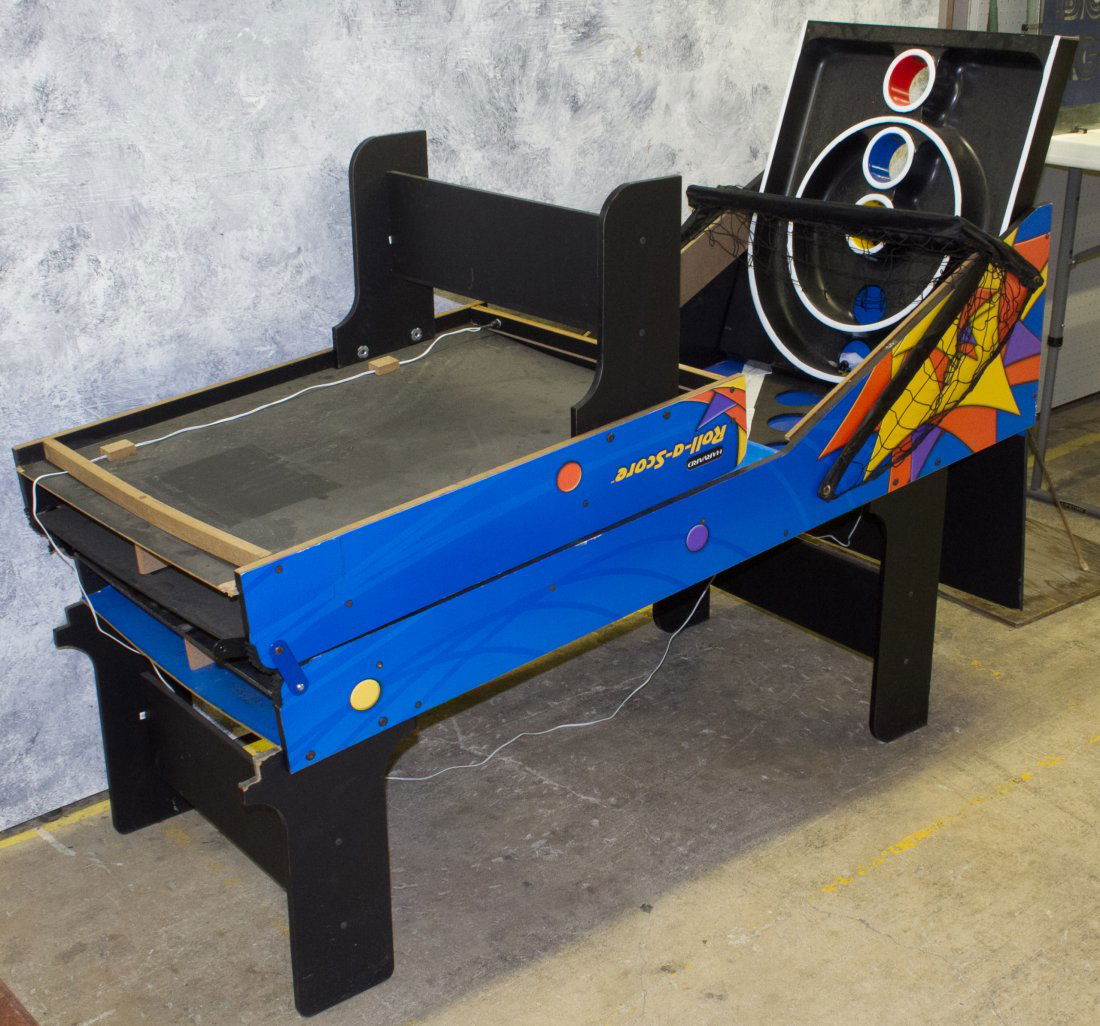 SkeeBall 'Roll A Score' Machine by Harvard Dec 14, 2014 Leonard