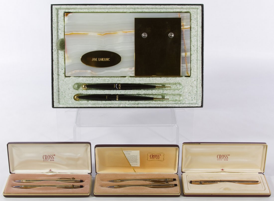 Parker and Cross Pen Assortment: Parker and Cross Pen Assortment Having five gold filled pens by Cross with the Shell gas station logo and a Parker desk set with two pens Width: 12.50 inches (widest box) Category: Books & Ephemera >