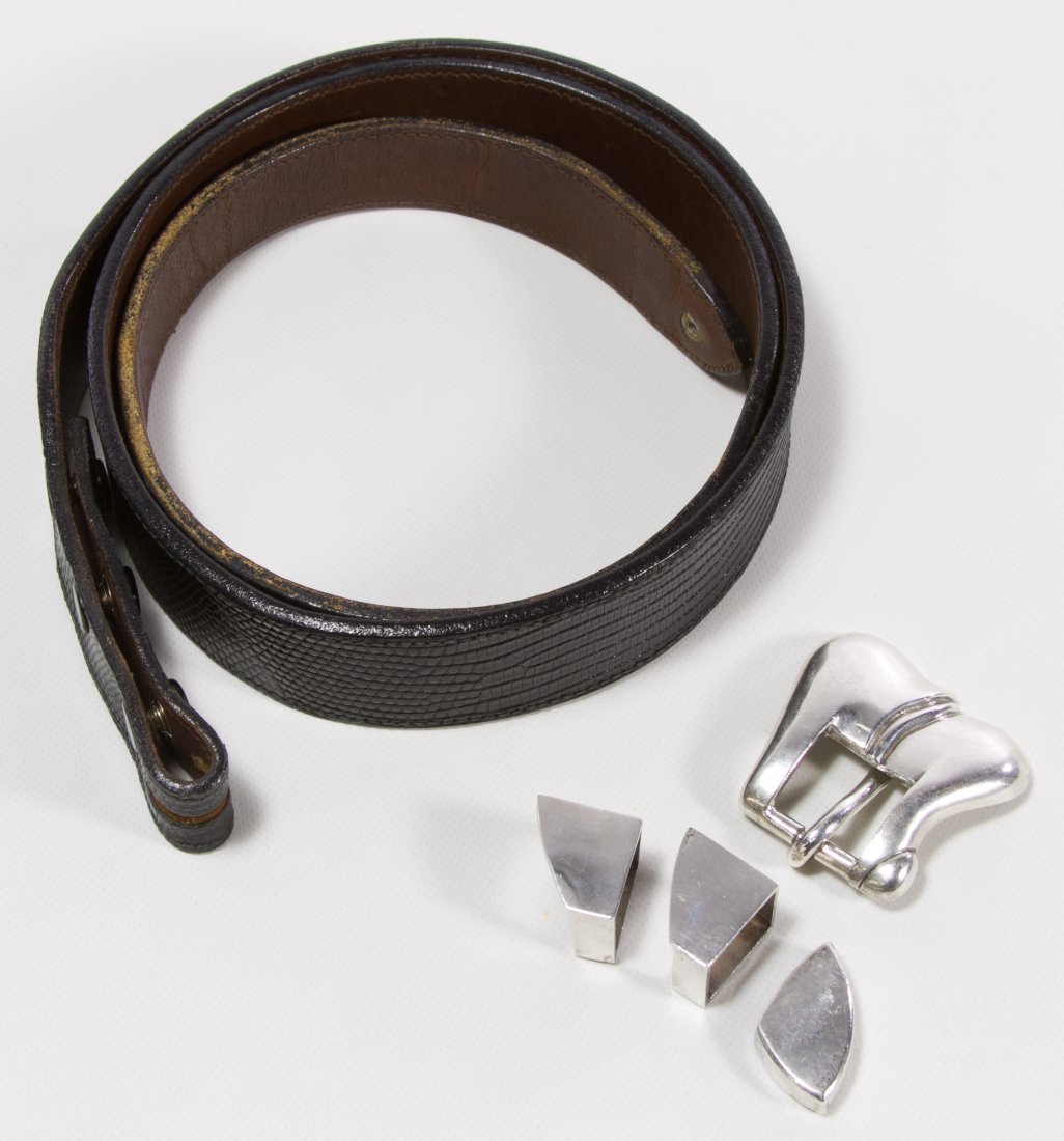 Barry Kieselstein Cord Sterling Silver Belt Buckle Set: Barry Kieselstein Cord Sterling Silver Belt Buckle Set Including a buckle, an end and two keepers; together with a leather belt Height: 1.75 inches, Width: 1.75 inches (buckle) Weight: 27.46 dwts. Cat