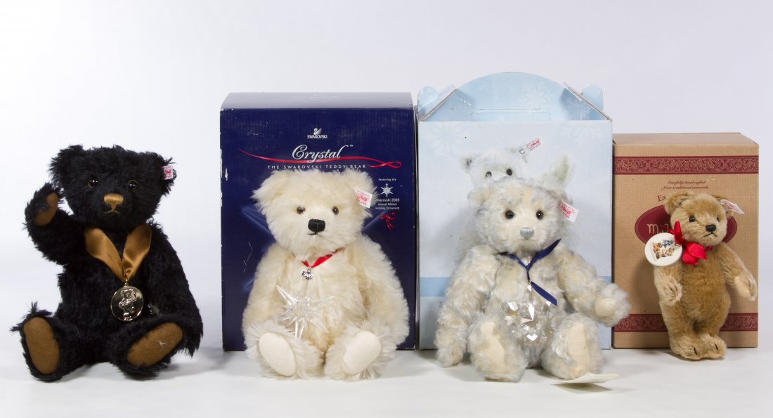 Steiff Animal Assortment: Steiff Animal Assortment Four items including a black bear #664489, a white bear #668401, a small beige bear #996535 and a white bear #681295 Height: 10.00 inches (bear #681295) Category: Toys and Dol