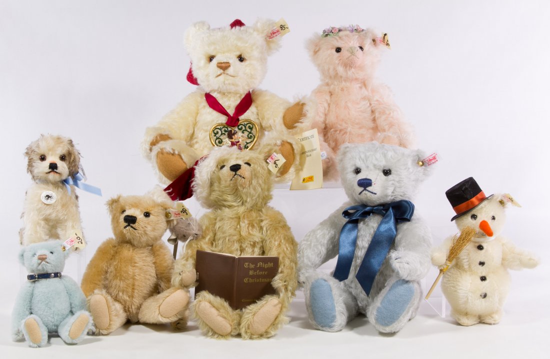 Steiff Limited Edition Animal Assortment: Steiff Limited Edition Animal Assortment Eight items including a pink Lladro bear, a 'Night Before Christmas' bear, a Christkindlmarkt bear, a blue 2009 bear, a snowman, a small blue bear with collar,