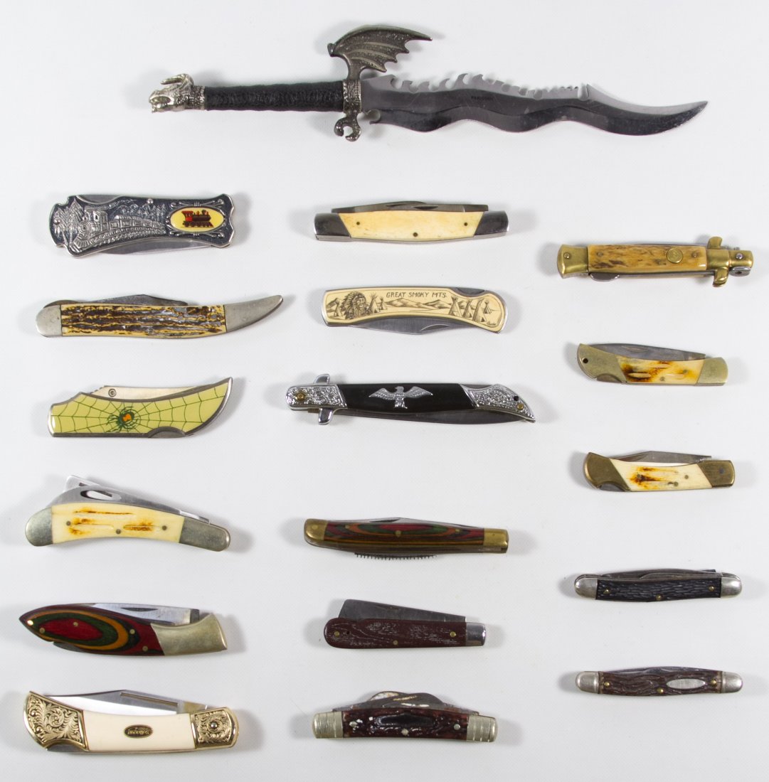 Pocket Knife Assortment: Pocket Knife Assortment Eighteen knives including examples from Frost Cutter, Soligen, Bear Hunter, Kissing Crane and Imperial with most of the blades marked Pakistan, China or Taiwan; together with a