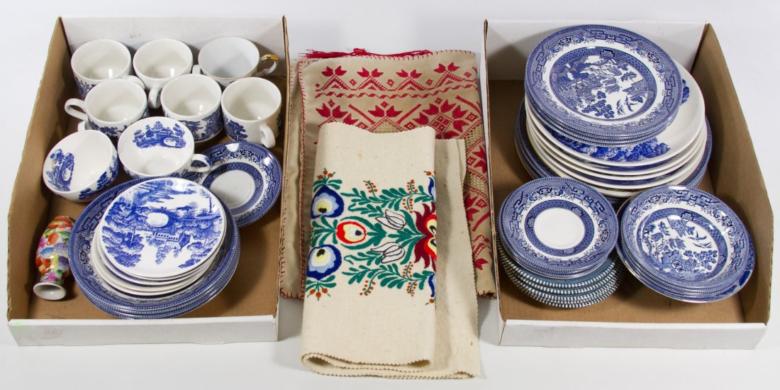 Blue and White Dish Assortment: Blue and White Dish Assortment Forty-four items including cups, saucers, plates and bowls; together with two small blankets, eleven figurines including Lladro 'Sitting Bear' and piano babies and a box