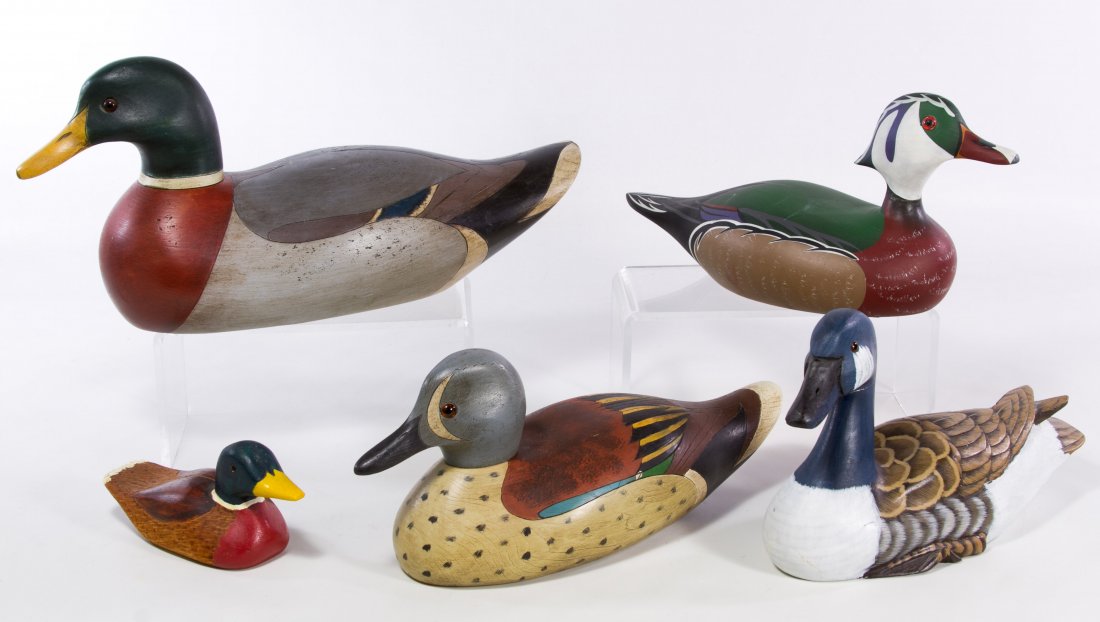 Duck Decoy Assortment: Duck Decoy Assortment Five ducks, some signed by John Bundy & Co., Hornick Bros. and R.A. Nehring Height: 7.00 inches, Width: 15.50 inches (largest) Category: Sporting Goods > Hunting Shipping Status: