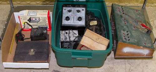 Lionel Model Toy Train Car and Transformer Assortment: Lionel Model Toy Train Car and Transformer Assortment Including Lionel #9341 hard plastic caboose, Lionel #8902 locomotive, Lionel Atlantic Coast Lines hard plastic tender; American Flyer #3011 car sh