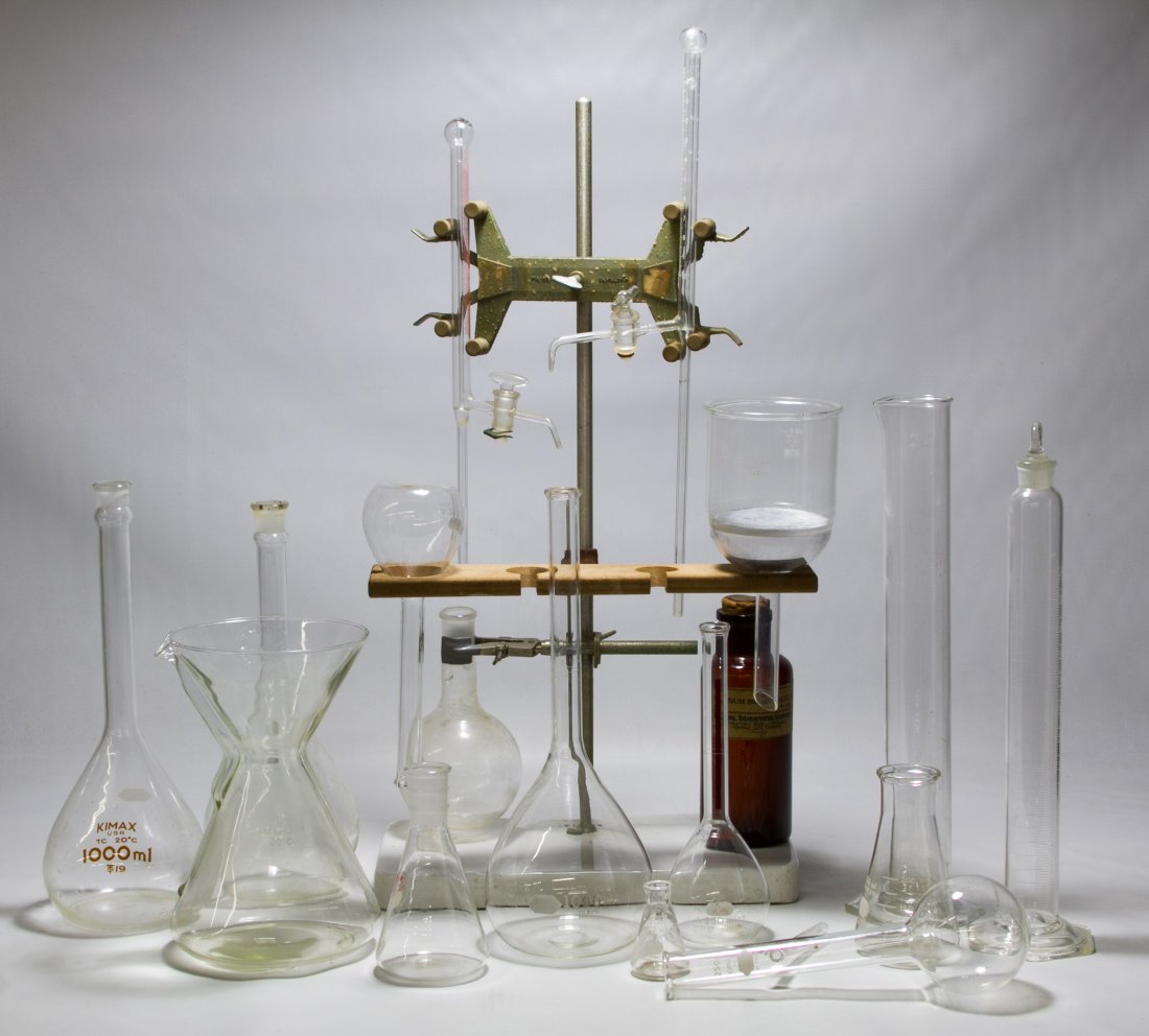 Kitchen and Laboratory Assortment: Kitchen and Laboratory Assortment Including a Chemex (patent 2241368) glass coffee carafe, a double clamp laboratory stand by Fisher and glassware by Pyrex, Kimax and Ace Height: 9.25 inches (coffee c