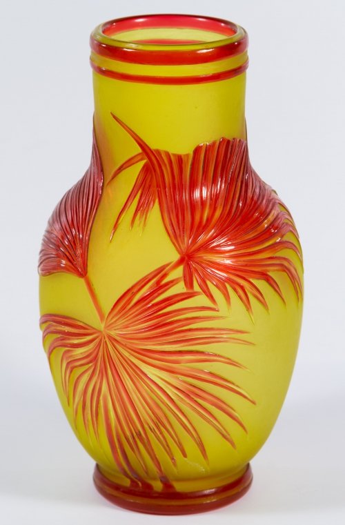 Webb English Cameo Vase: Webb English Cameo Vase Rare two color yellow / red palm fronds with butterfly on reverse Height: 6.50 inches Category: Glass > English Shipping Status: Leonard Auction, Inc. will directly ship via US