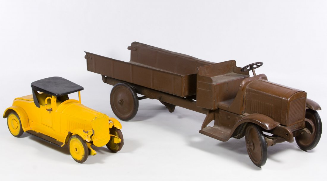 Steelcraft Mack Truck and Dayton Toy Coupe: Steelcraft Mack Truck and Dayton Toy Coupe Two items including a Steelcraft Mack dump truck and a Dayton friction driven yellow Coupe Length: 26.00 inches (truck) Category: Toys and Dolls > Vintage To